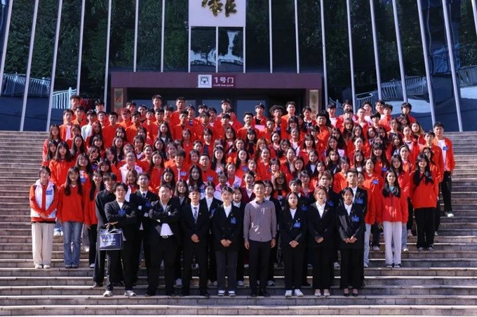 微信图片_20231011140653.jpg 微信图片_20231011140653.jpg