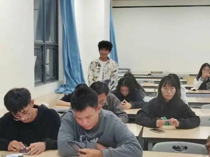 微信图片_20231012011944.jpg 微信图片_20231012011944.jpg