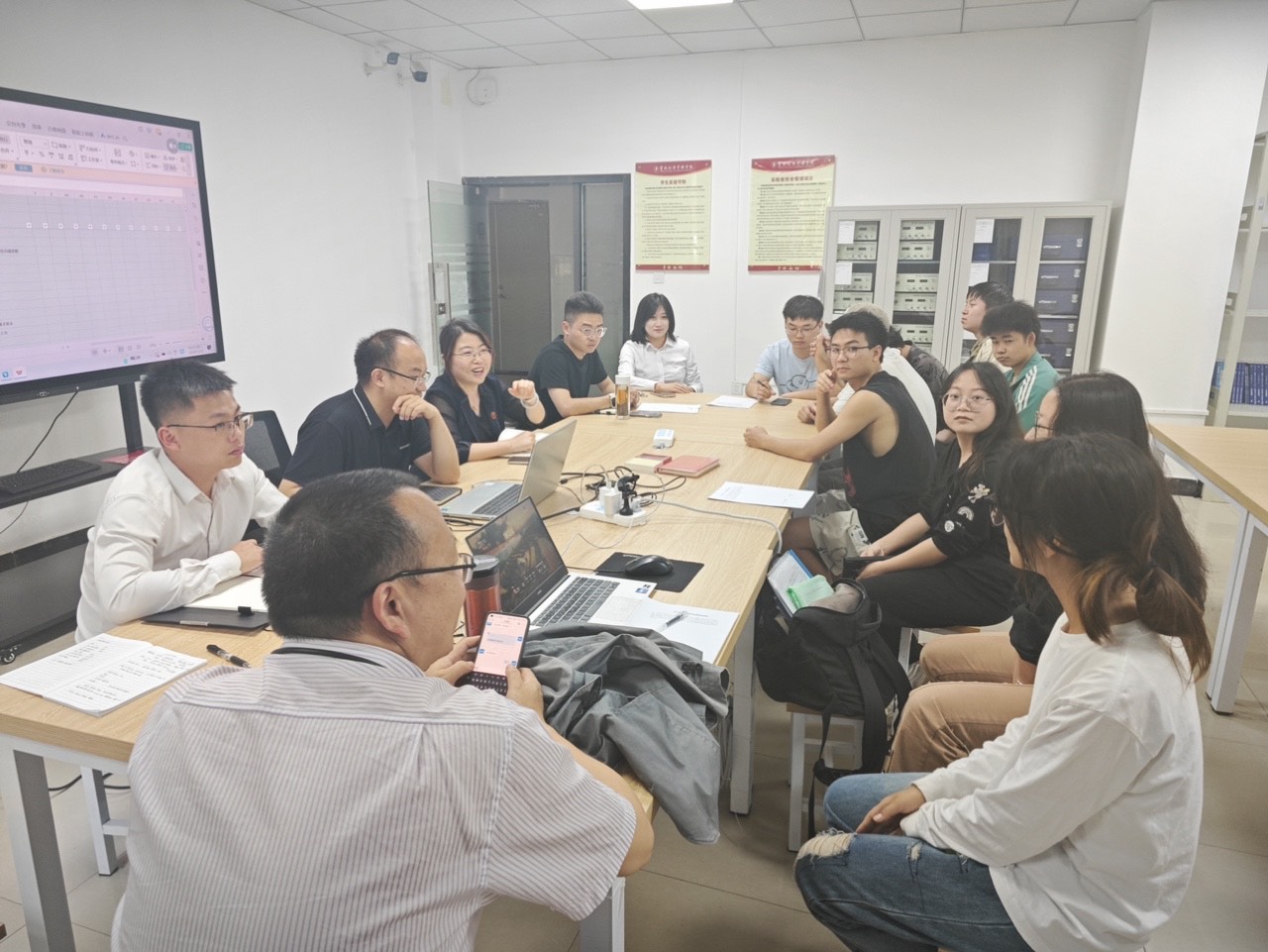 【教研活动】 智能制造教研室23-24下第十四周教研会--明确导向助就业、创新教学助发展 第 2 张 【教研活动】 智能制造教研室23-24下第十四周教研会--明确导向助就业、创新教学助发展 第 2 张