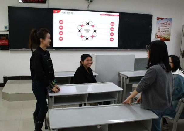 学院资讯丨首届翰文杯商业精英挑战赛品牌策划竞赛完美落幕 第 5 张 学院资讯丨首届翰文杯商业精英挑战赛品牌策划竞赛完美落幕 第 5 张