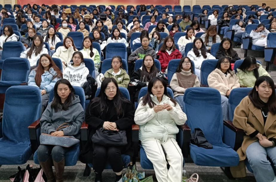 学院资讯 | 青春素养讲堂:女孩子该知道的那些事 第 4 张 学院资讯 | 青春素养讲堂:女孩子该知道的那些事 第 4 张