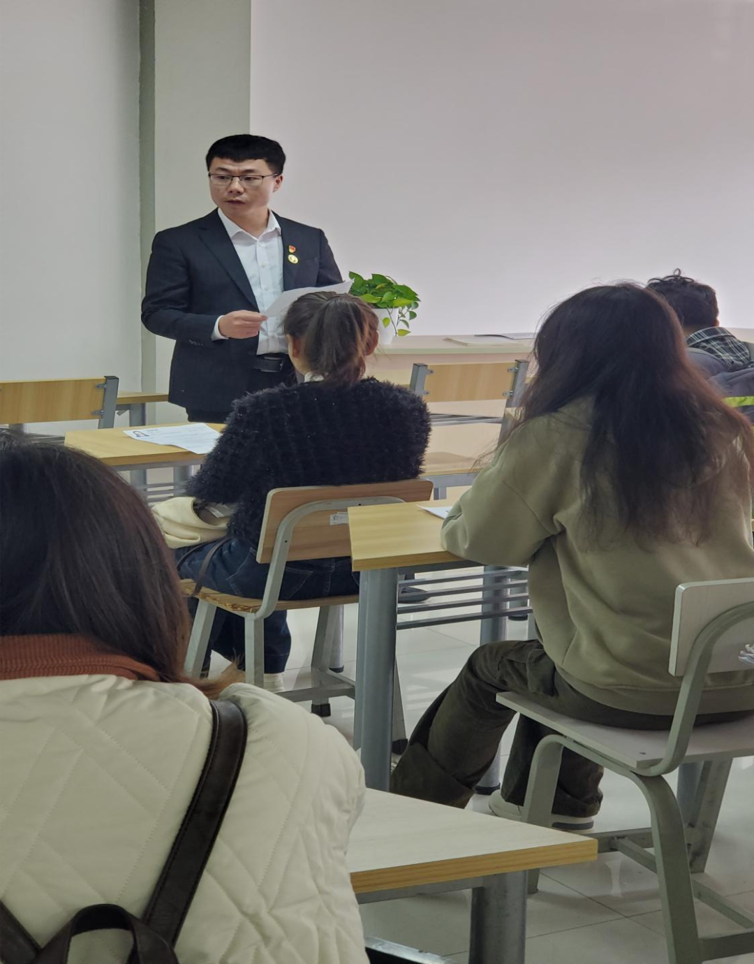 学院资讯 | 财会金融学院成功举办简历指导培训 助力学生提升职场竞争力 第 3 张