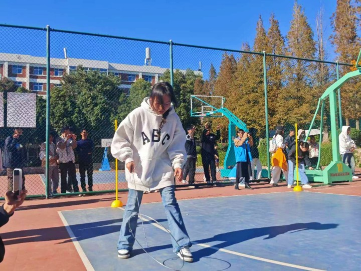 燃动青春 运动展风采 | 2024年冬季运动会精彩瞬间 第 15 张 燃动青春 运动展风采 | 2024年冬季运动会精彩瞬间 第 15 张