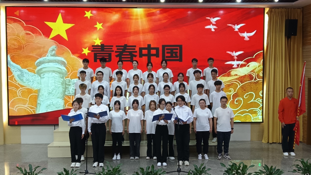 学院资讯 | 财会金融学院“青春为中国式现代化挺膺担当”诗朗诵比赛顺利完成 第 6 张 学院资讯 | 财会金融学院“青春为中国式现代化挺膺担当”诗朗诵比赛顺利完成 第 6 张