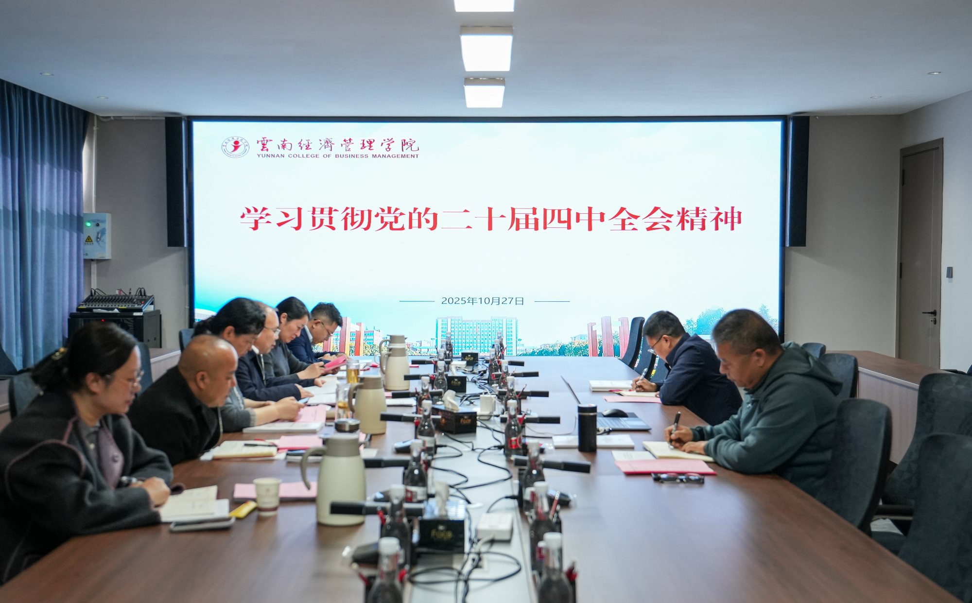 XXX06699-1.jpg XXX06699-1.jpg