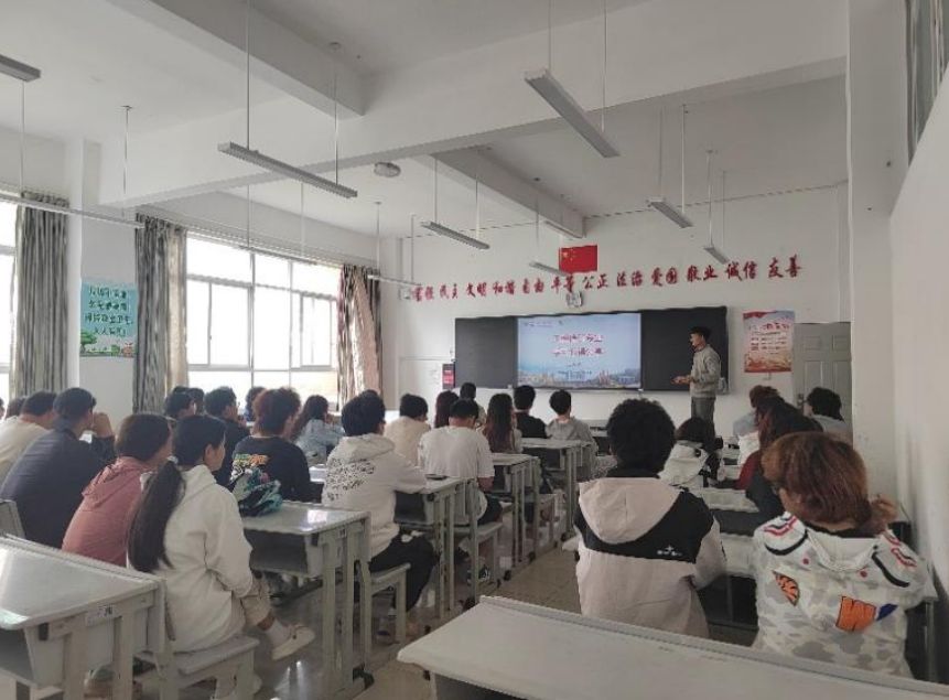 屏幕截图 2025-04-19 122437.png