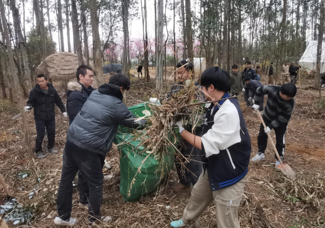 劳动赋能促成长 | 财会金融学院开展校外劳动实践活动 第 2 张 劳动赋能促成长 | 财会金融学院开展校外劳动实践活动 第 2 张