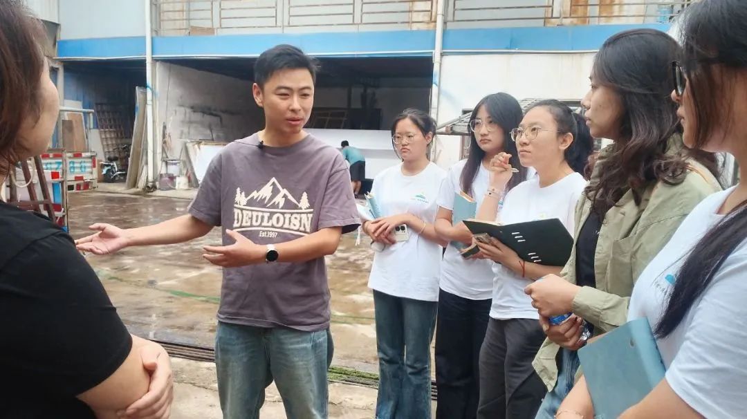 暑期社会实践｜财会金融学院走乡村·促振兴实践队对话银饰非遗传承人解码千年技艺的传承密码 第 4 张