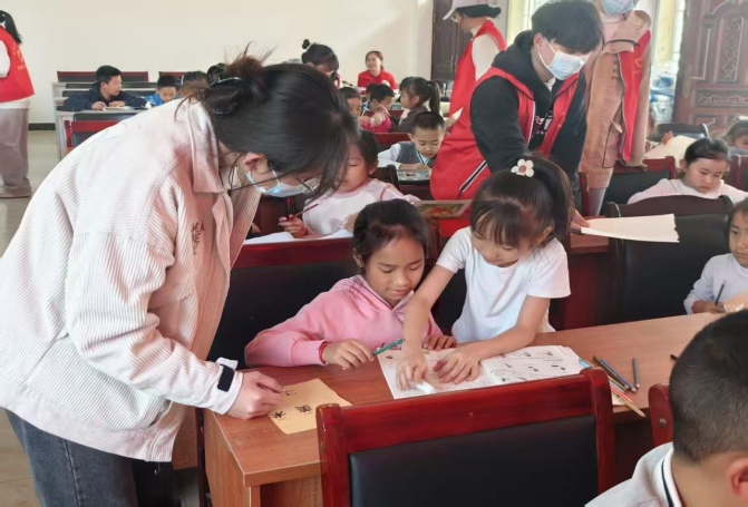 一场财会青年与故土的“双向奔赴”|财会金融学院“返家乡”社会实践活动第二期 第 9 张 一场财会青年与故土的“双向奔赴”|财会金融学院“返家乡”社会实践活动第二期 第 9 张