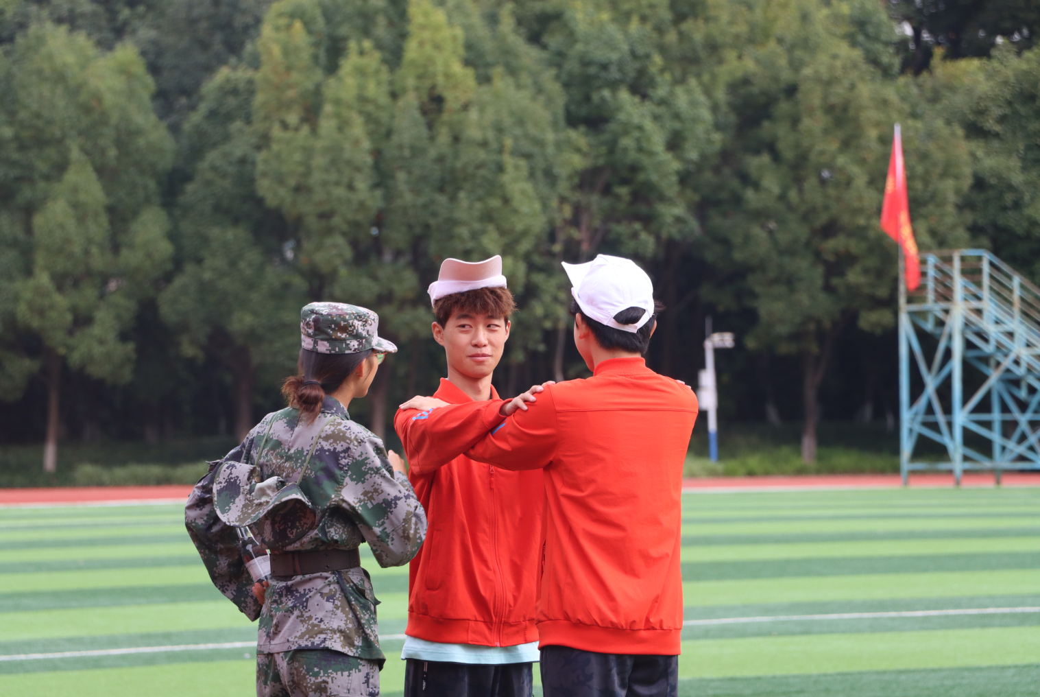 云南经济管理学院医学院:军训温情满场,青春暖意盈心 第 3 张 云南经济管理学院医学院:军训温情满场,青春暖意盈心 第 3 张