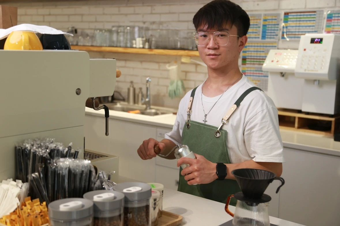 青春逐梦红土高原,创业先锋张敬康引领未来 第 2 张 青春逐梦红土高原,创业先锋张敬康引领未来 第 2 张